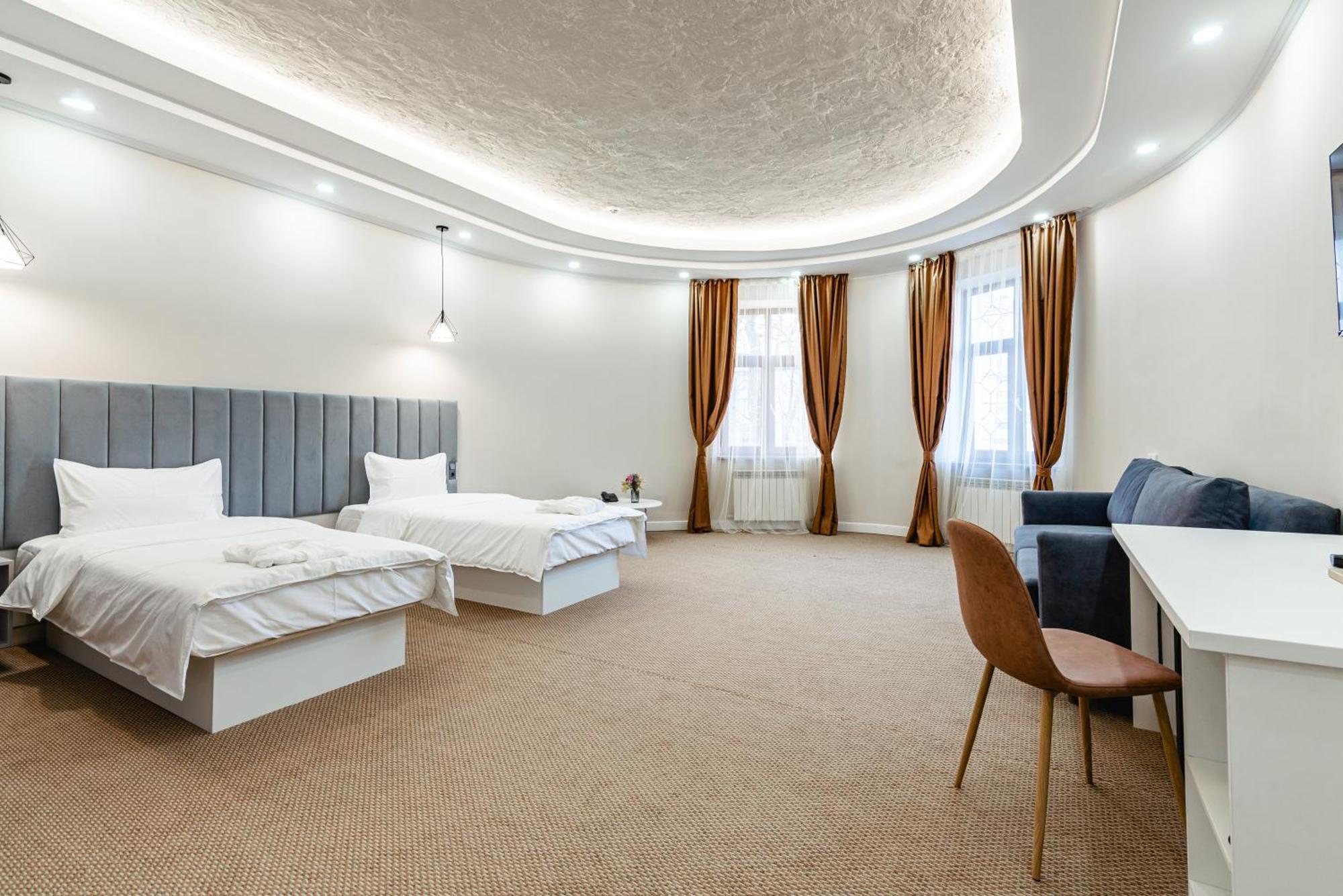 Aykun Hotel アルマトイ エクステリア 写真